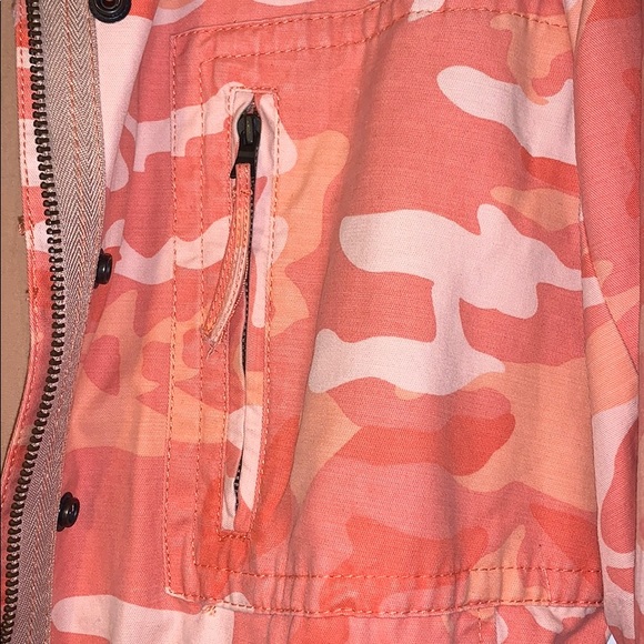 GAP Camouflage Jacket - Picture 4 of 6